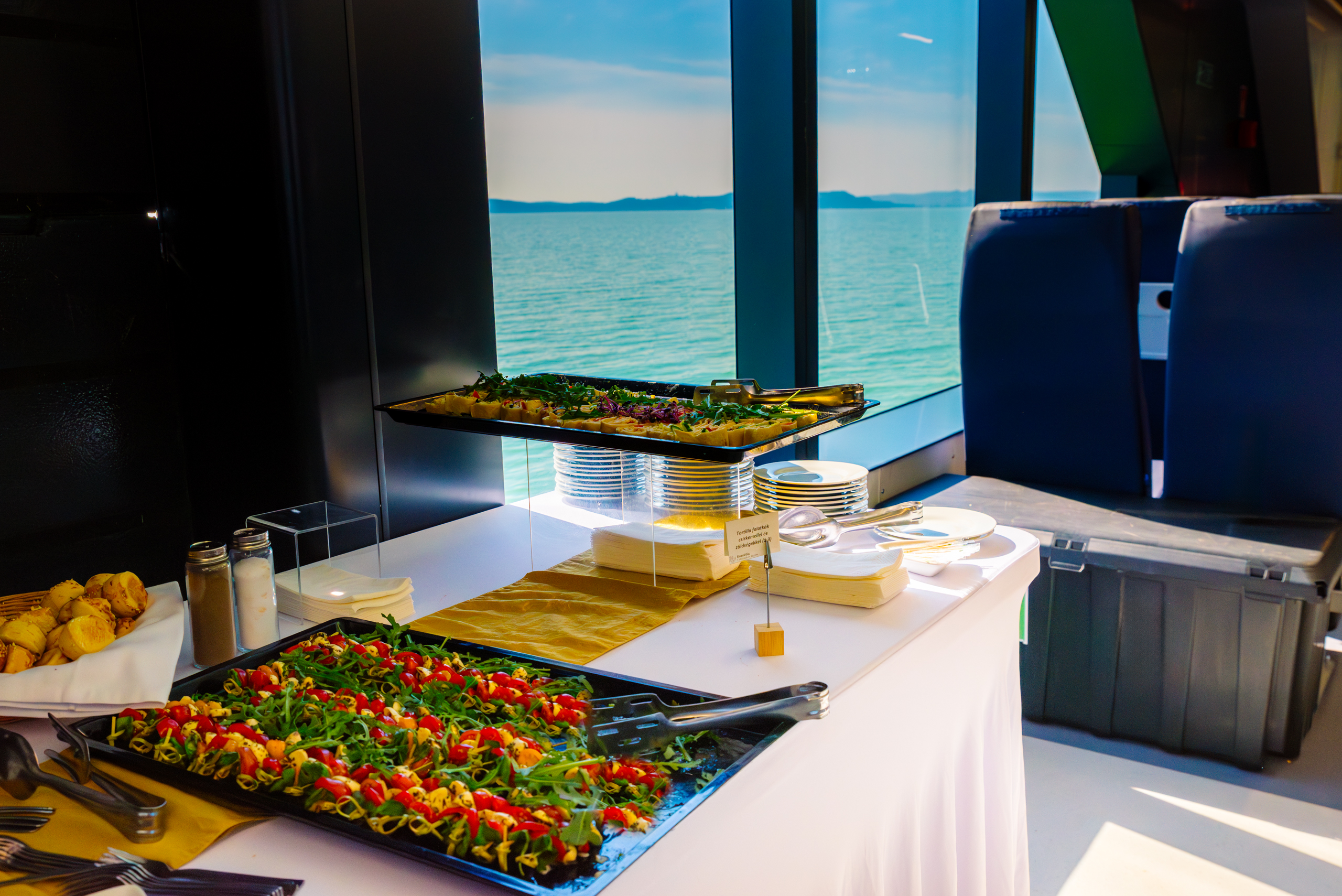Catering szolgáltatás a hajón