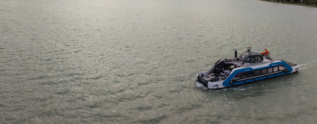 Komp a Balatonon
