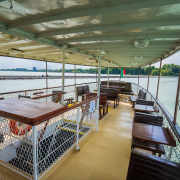 Tünde nosztalgiahajó fedélzet