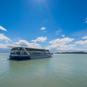 Szent Miklós motoros a Balatonon