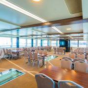 Siófok katamarán alsó szint belső tér