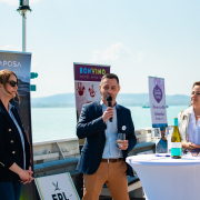 Gasztrokomp esemény a kompon