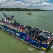 Széchenyi István komp a Balatonon