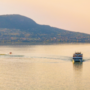 Siófok katamarán a Balatonon