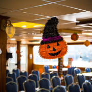 Halloween hajó díszítés