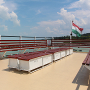 Hévíz motoros hajó külső fedélzete