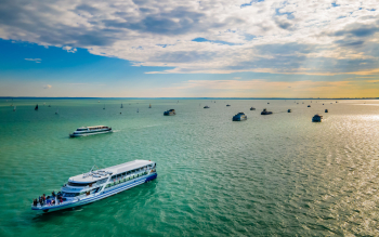 Balatoni Hajózás Napja - BAHART hajóflotta Balatonfüred előtt