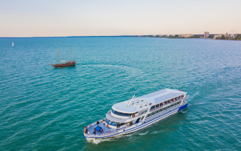 Szent Miklós a Balatonon