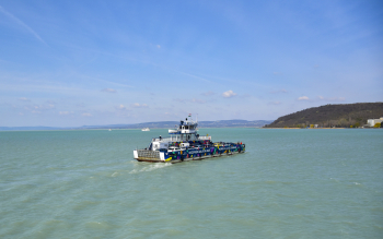 Széchenyi István komp a Balatonon