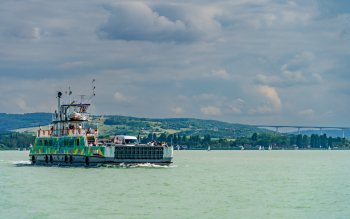 Komp a Balatonon