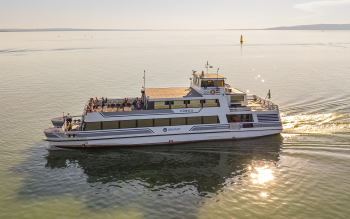 Füred katamarán header kép