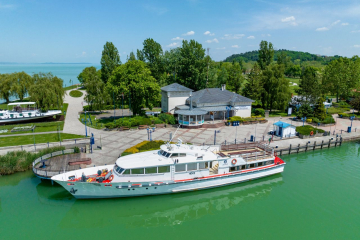 Balatonboglár hajókikötő