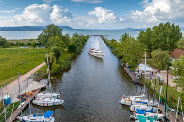 Balatonmáriafürdő hajókikötő