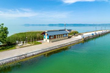 Balatonszemes hajókikötő